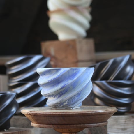 P&A ceramic ware / spiral pot 　no.108-107