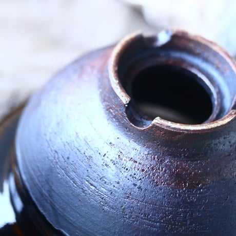 Masato  Akutsu 〝brown glaze″   /   humanity pot       no51003