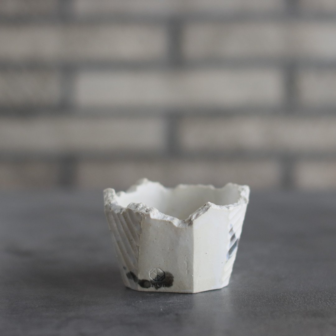 N/OH / 澪標 / white ＋ dripping (呉須) / XS (3号) no