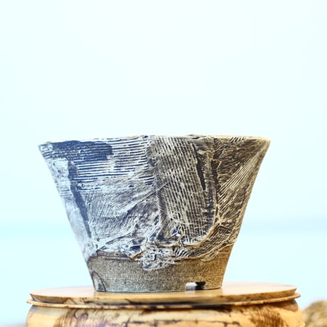 Masato Akutsu / graffito / humanity pot    no.1231-89