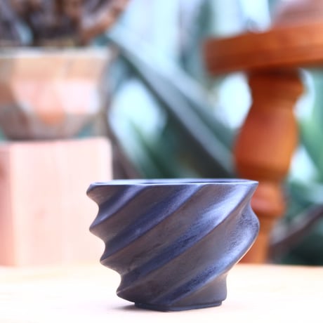 P&A ceramic ware / spiral pot 　no.612-P14