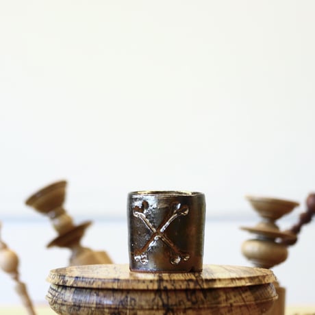 HUM / humanity pot     no.625-13.5