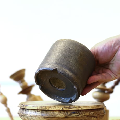 HUM / humanity pot     no.625-42