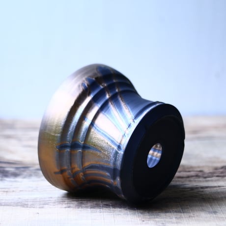 Yuta  Uchida 〝gold  glaze″   /   humanity pot       no.80264