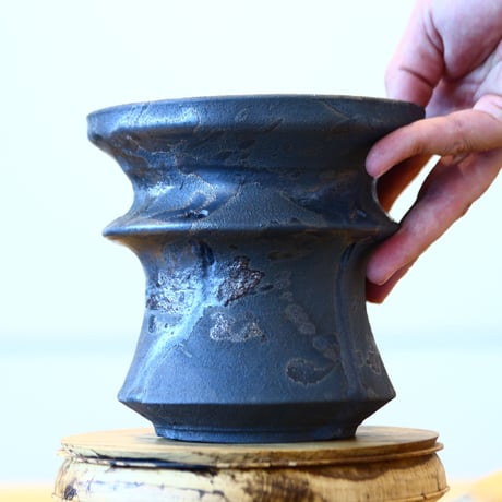 Kazuhiro Arima〝black bite″ / humanity pot    no813-13