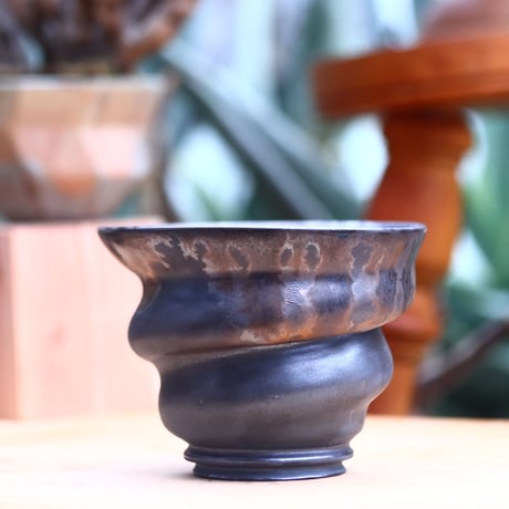 P&A ceramic ware / rasen pot 　no.612-P18