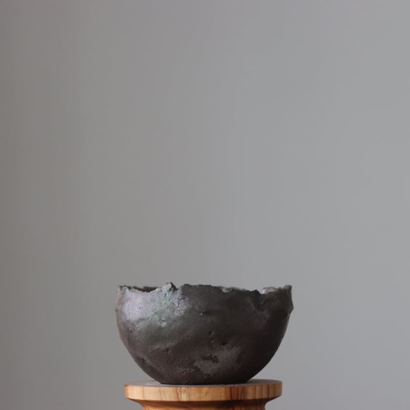 たけろうポット/ チギリ / シブスミ / S たけろうポット/ チギリ / シブスミ / マメ no.623-19 | 芽の巣山