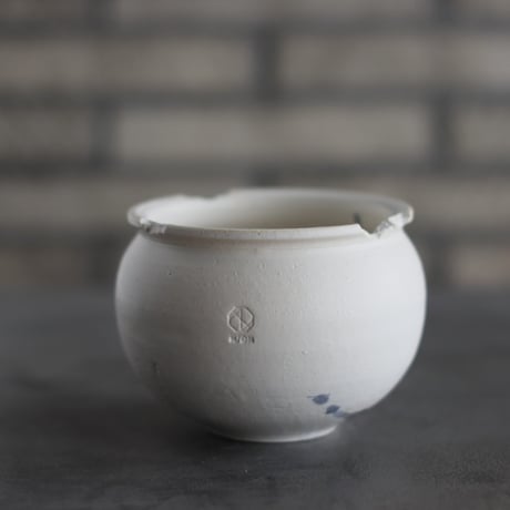 N/OH / コロ鉢 / white ＋ dripping (呉須) / SS (3.5号)  no.1109-444
