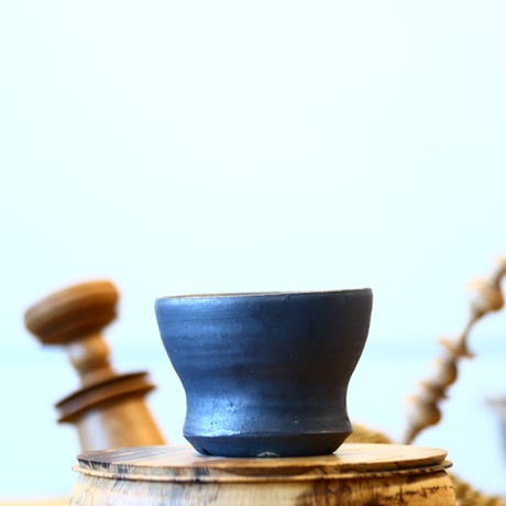 HUM / humanity pot     no.114-1