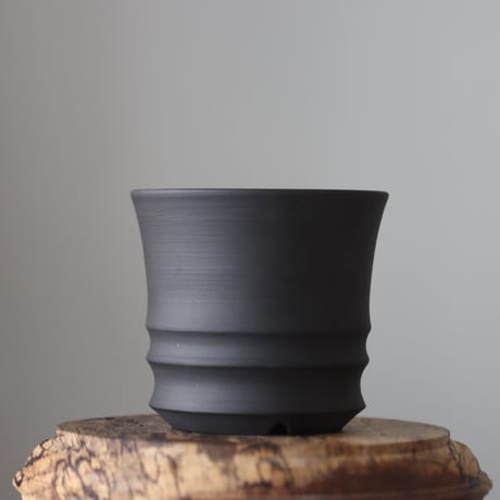 Yuta Uchida / black clay / humanity pot     no.512-65