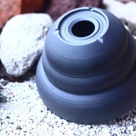 Yuta  Uchida 〝black  clay″   /   humanity pot       no.510-17
