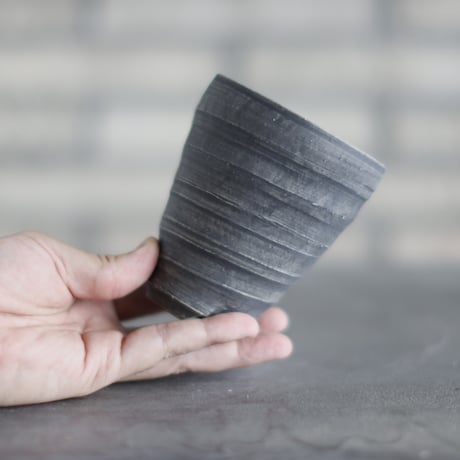 Yuta Uchida / black clay / humanity pot (3号)  no.831-128