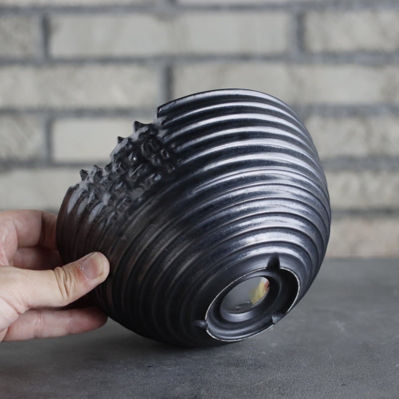 Yuta Uchida / black glaze melt / humanity (5.5