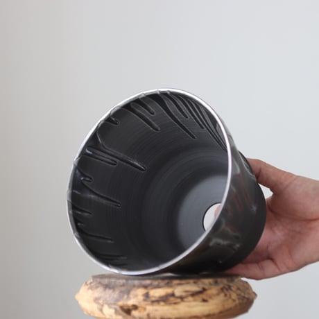 Yuta Uchida / black glaze / humanity pot     no.512-97