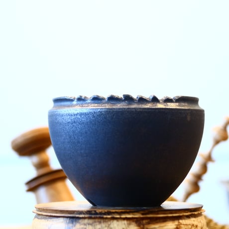 HUM / humanity pot     no.114-37