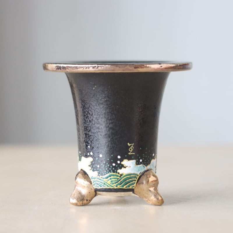 万年青鉢 (4号) no.406-101 | 芽の巣山