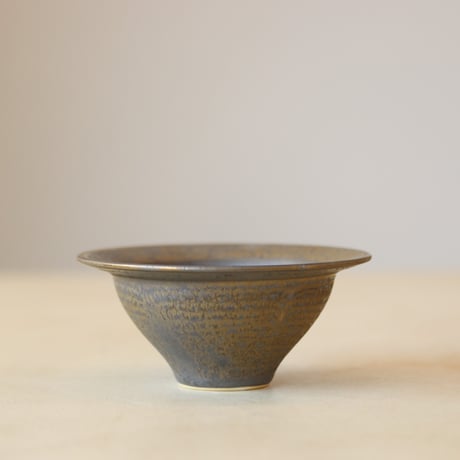 Yuta Uchida / gold rust (3号鉢)  no.330-92