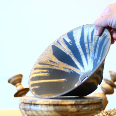 Yuta Uchida〝gold glaze″ / humanity pot    no514-U1