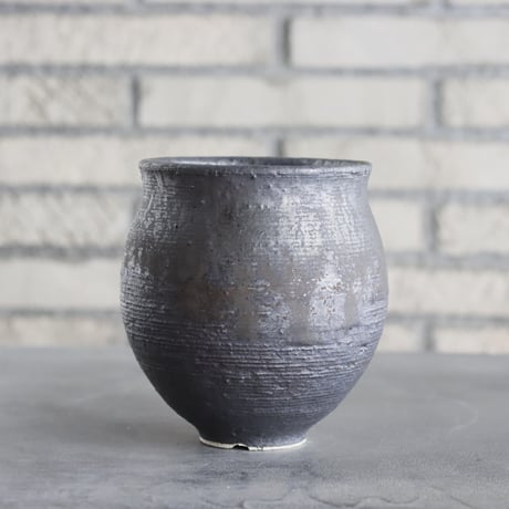 磯山4点セット　人気鉢 楽天市場】KAMIYAMA -ZUNDO- LOW POT【BLACK 4号LOW 】11cm×8.5