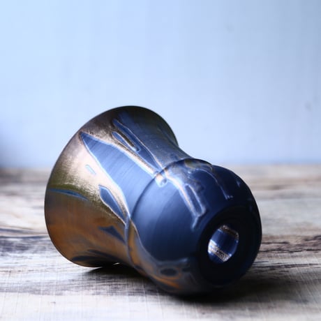 Yuta  Uchida 〝gold  glaze″   /   humanity pot       no.80265