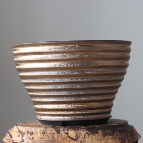 Yuta Uchida / gold rust melt / humanity pot     no.512-81