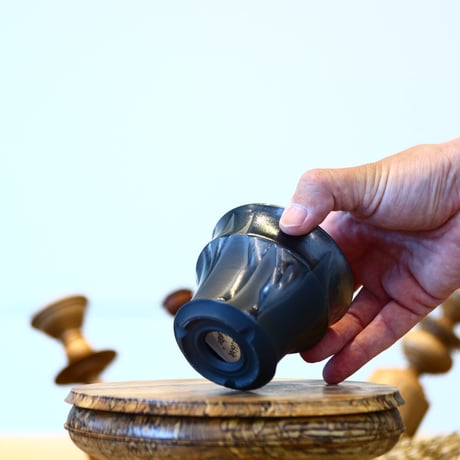Yuta Uchida〝black glaze″ / humanity pot    no514-U35