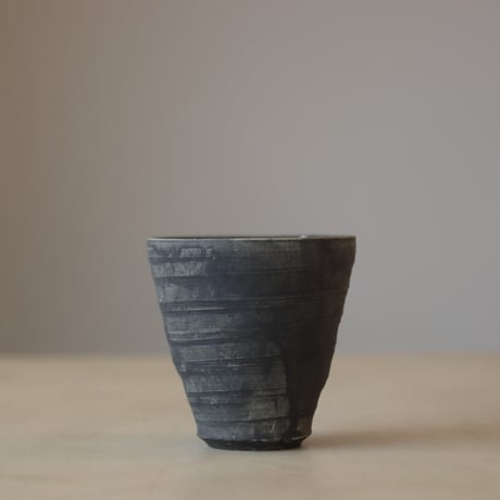 Yuta Uchida / black clay (3号鉢)  no.330-35