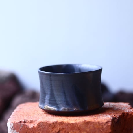 Yuta  Uchida 〝gold  glaze  mini″   /   humanity pot       no.510-58