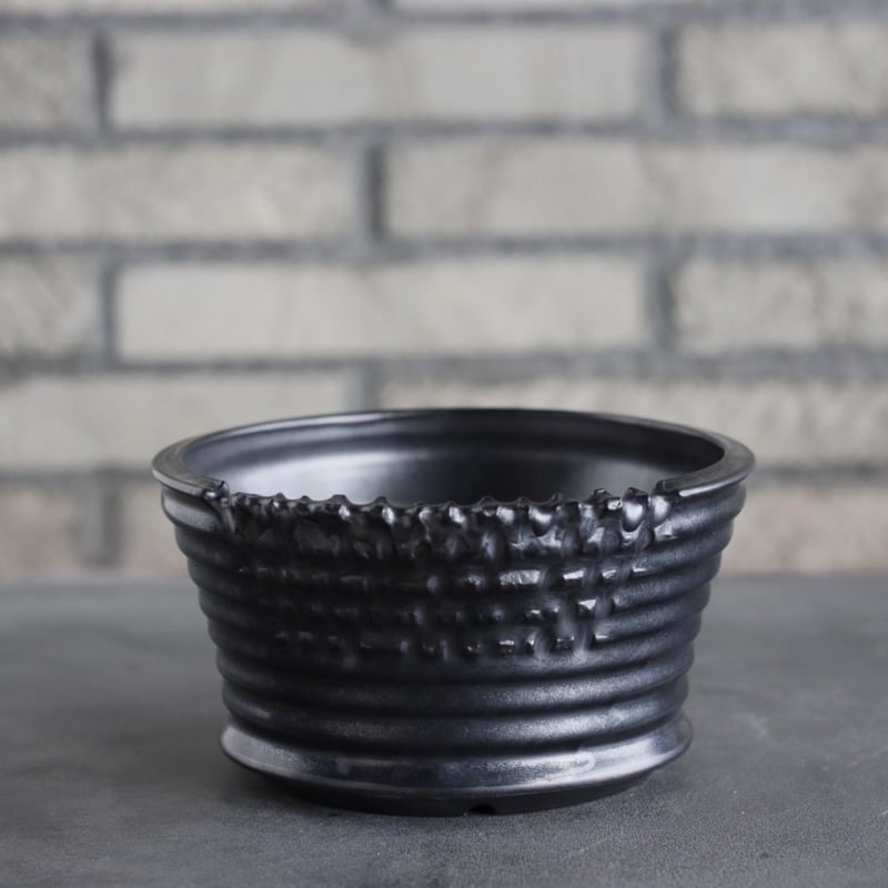 humanity Yuta Uchida BLACK CLAY 鉢　受け皿付き humanity Yuta Uchida BLACK CLAY 鉢 受け皿付き 【公式通販】