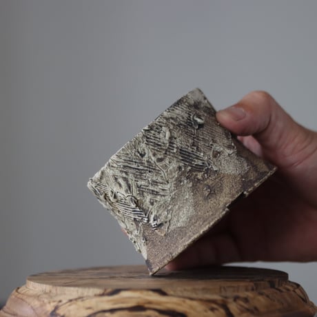 Masato Akutsu〝graffito″ / humanity pot    no.609-73