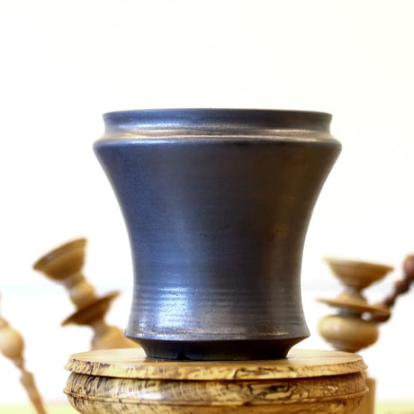 HUM / humanity pot     no.625-128