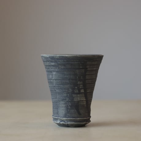 Yuta Uchida / black clay (3.5号鉢)  no.330-30
