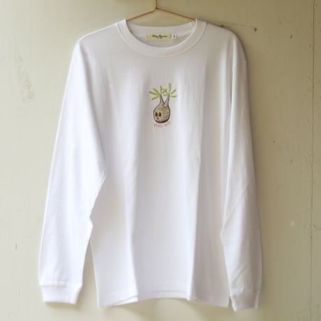 humanity×MENOSYAMA 【poorpatch T-shirt】long T-shirt / HUG ME (ホワイト) 予約販売