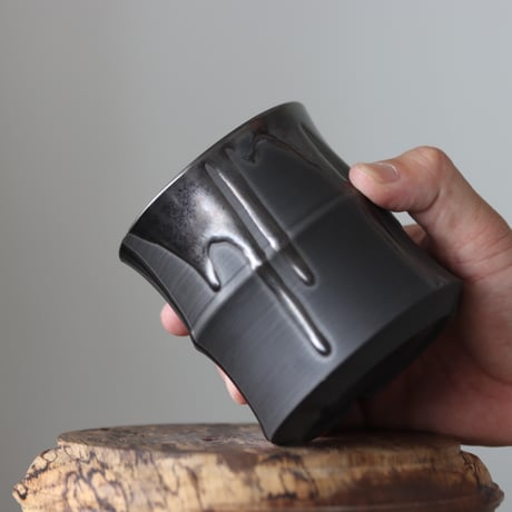 Yuta Uchida / black glaze / humanity pot     no.512-66