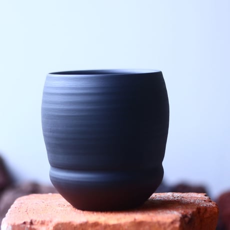 Yuta  Uchida 〝black  clay″   /   humanity pot       no.510-38