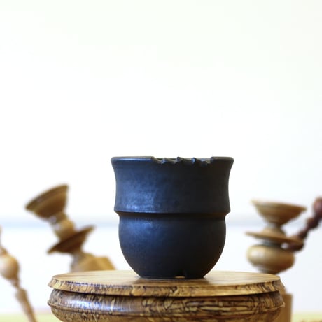 HUM / humanity pot     no.625-74