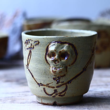 Andrew  Gemrich  〝calavera″   /   humanity pot       no.91301