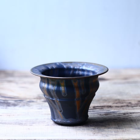 Yuta  Uchida 〝gold  glaze″   /   humanity pot       no.80240