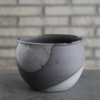 N/OH / コロ鉢-Tear Drop (ダブル) / rich black × White / XL (6.5号)  no.426-76
