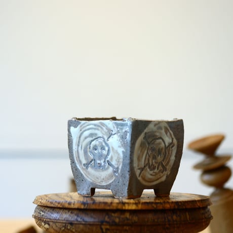Andrew  Gemrich〝calavera″ / humanity pot    no521-G9