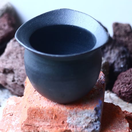 Kaori  Ono 〝blacca″   /   humanity pot       no.51027