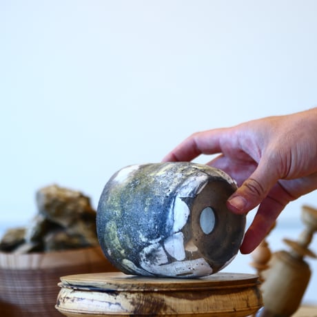 Naoto Hirata〝caprice″ / humanity pot    no1112-17