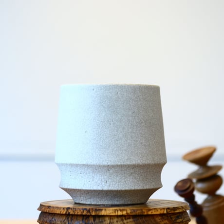Atsushi Funakushi〝white flake″ / humanity pot    no521-F15