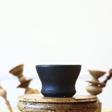 HUM / humanity pot     no.625-18