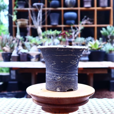 Masato  Akutsu 〝graffito″   /   humanity pot       no553