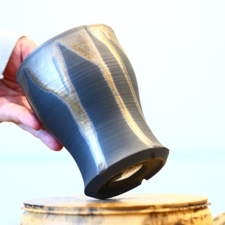 Yuta Uchida / gold glaze / humanity pot    no.1231-45