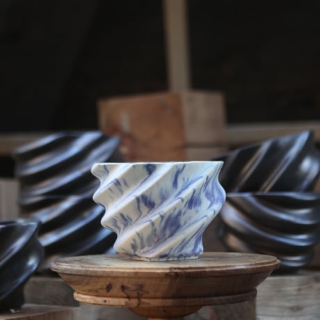 P&A ceramic ware / spiral pot 　no.108-110