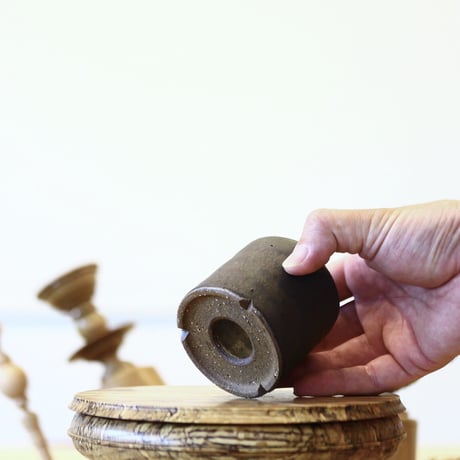 HUM / humanity pot     no.625-02