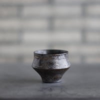 たけろうポット / ちぎり/ 白サビ / S no.211-18 | 芽の巣山