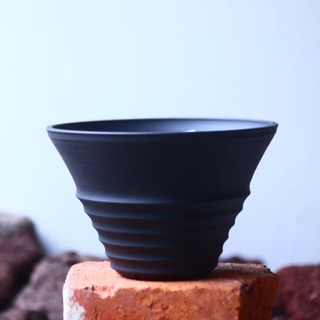 Yuta  Uchida 〝black  clay″   /   humanity pot       no.510-12